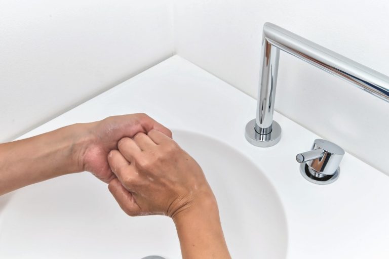 L’igiene delle mani nel settore dentale come arma contro il Coronavirus