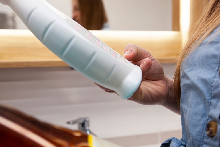 Come leggere l’etichetta di un disinfettante e riconoscere i principi attivi